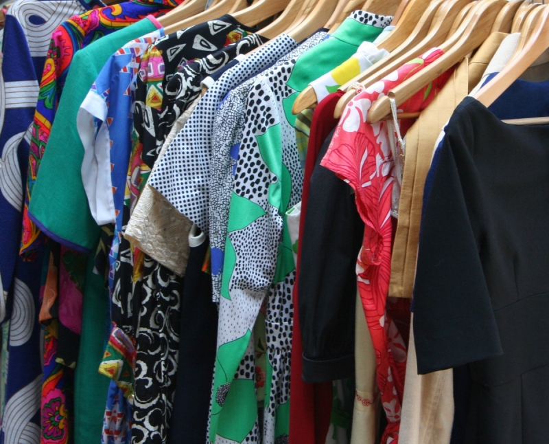 boutique-LUCERAM-min_dresses_apparel_clothing_clothes_clothes_hangers_wooden_hangers_retail_shop_closet-1149845