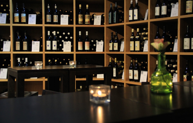 boutique-LUCERAM-min_wine_vinorama_wine_bottle_cellar_red_wine_wines_storage_wine_rack-1077047